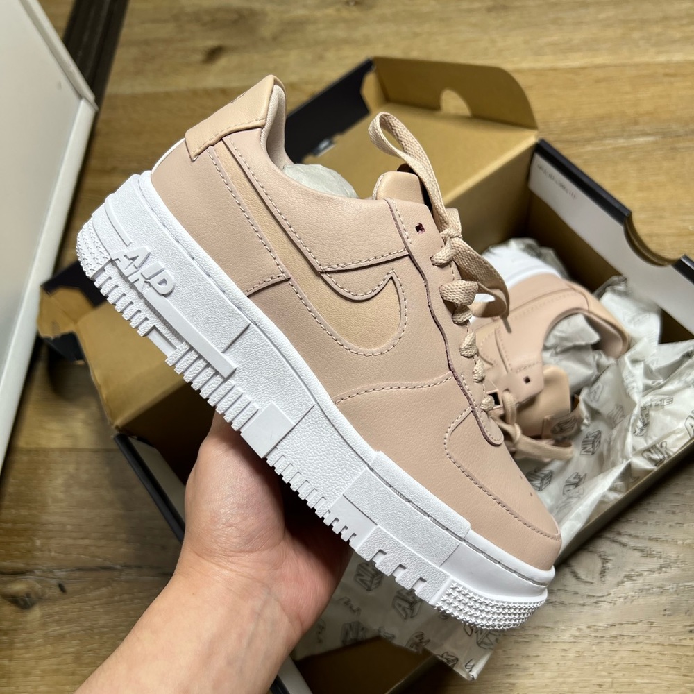 Nike Particle Beige W AF1 Pixel Sneakers